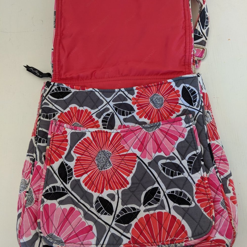 Last chance: Vera Bradley Mailbag Crossbody - Cheery Blossoms - Picture 3 of 6